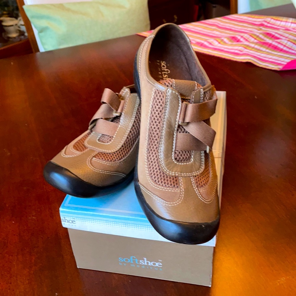 Never Worn SoftShoe by Medicus Charlotte Loafer